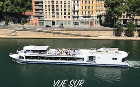 Vue sur l'eau