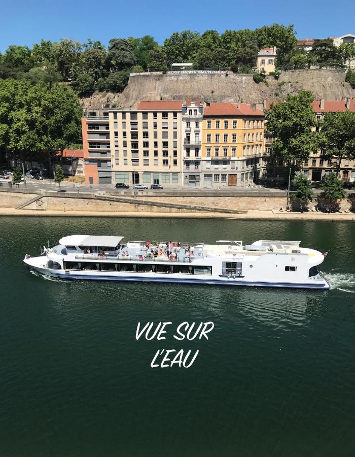Appartement Vue sur l'eau à Lyon Extérieur photo